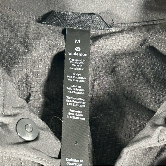 Lululemon Jacket Mens Medium Black City Excursion M3CBYS Stretch Water Repellent - Picture 3 of 7